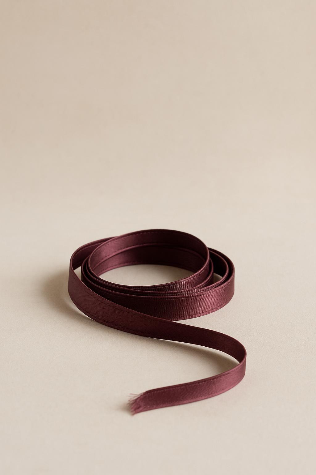 Silk Seam Binding, 2m